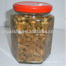 pickled chanterelle in oil